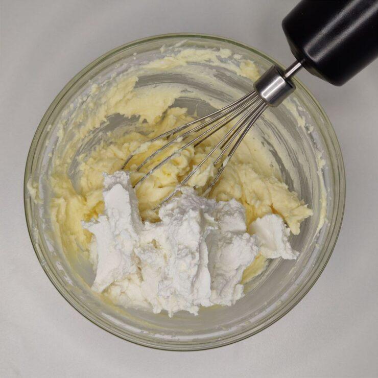 Профитроли с творожно-масляным кремом - 10 шаг
