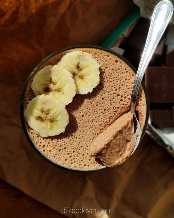 ПП шоколадно-банановый мусс из ряженки - рецепт на difoodlover.com