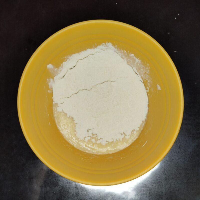 Песочное печенье "Валентинки" с малиновым джемом - 4 шаг