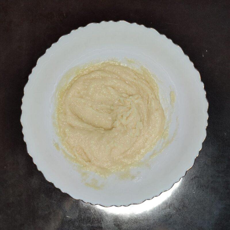 Печенье с варёной сгущёнкой на сметане без яиц - 1 шаг