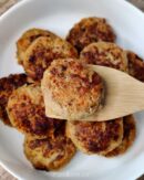 Куриные котлеты с квашеной капустой