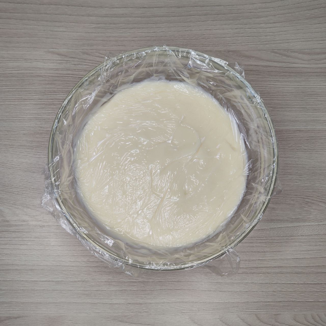 бисквитное пирожное "буше" с заварным кремом и молочным шоколадом – 6 шаг