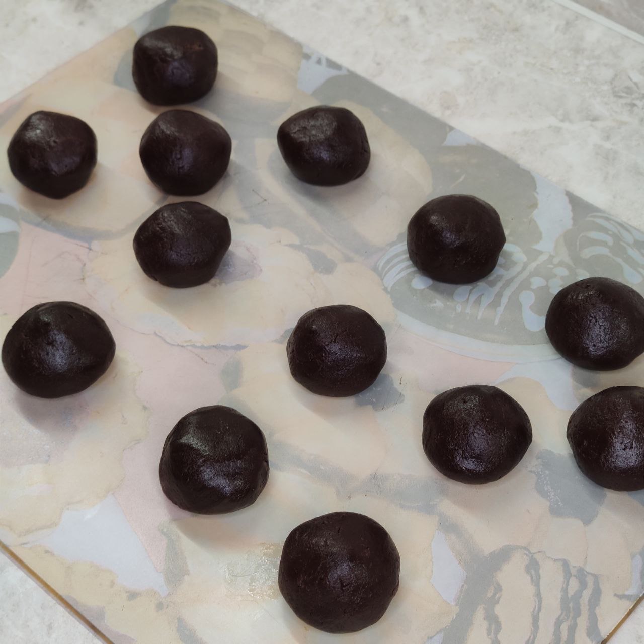 шоколадное печенье "шишки" с варёной сгущёнкой на желтках – 6 шаг