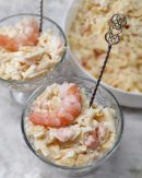 Салат из креветок с ананасами, сыром, яйцами и цедрой - изображение поста